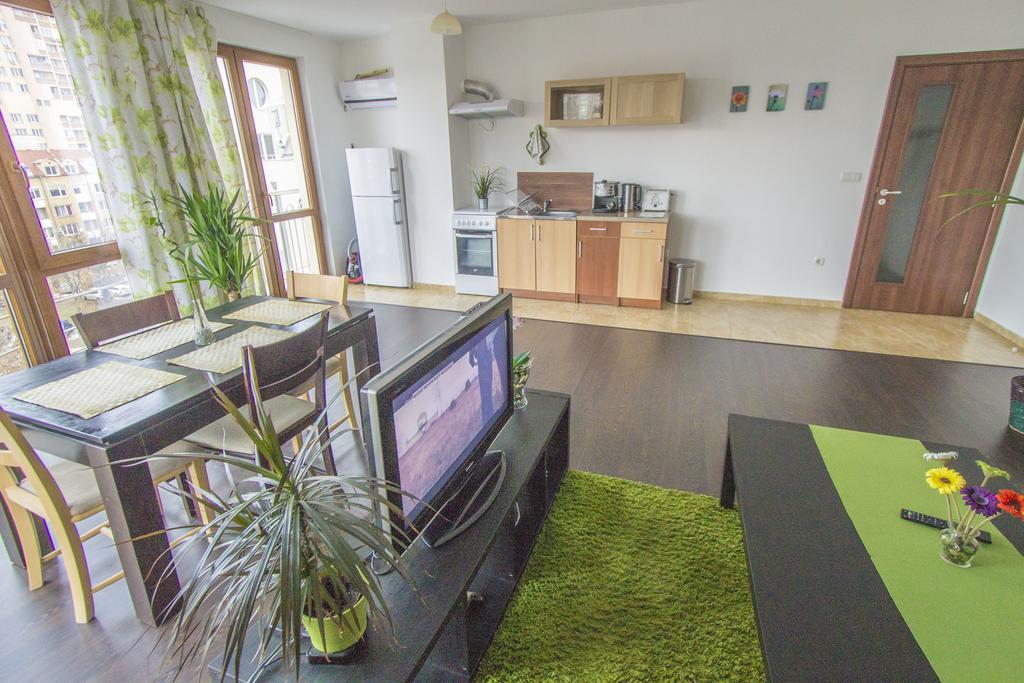 Flora Apartment Centrum София Экстерьер фото